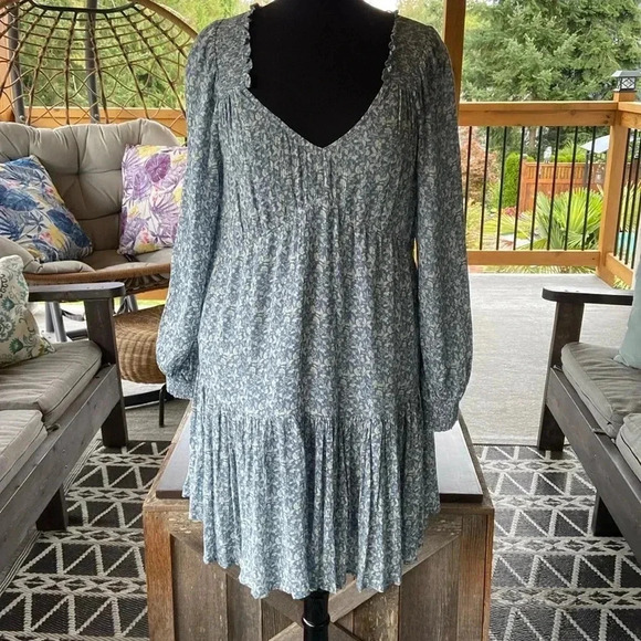 Gentle Fawn | Charlize Dress in Pacific Ditsy - Picture 5 of 11